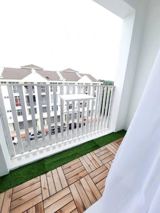 Ilham Suri Boho In Wakaf Che Yeh Apartment *
